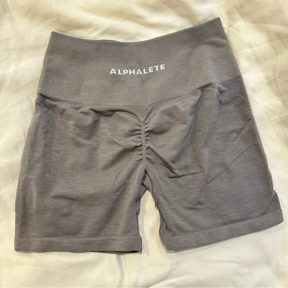 Alphalete Amplify Shorts 4.5”